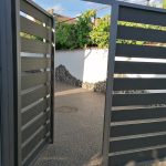 Poartă de metal